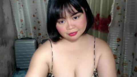 Snapshot of gorgeuos_mae chatting on June 13, 6:17 pm MAE online show from June 13, 6:17 pm