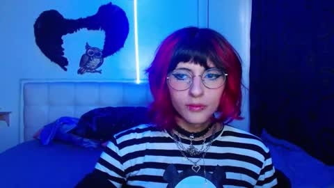 goth_minerva online show from October 6, 1:52 pm