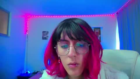 goth_minerva online show from February 17, 1:40 pm