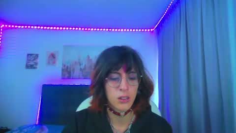 Snapshot of goth_minerva chatting on June 28, 1:28 pm goth_minerva online show from June 28, 1:28 pm