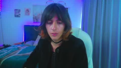 Snapshot of goth_minerva chatting on July 12, 1:24 pm goth_minerva online show from July 12, 1:24 pm