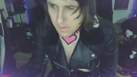 Victoriana online show from January 2, 3:05 am