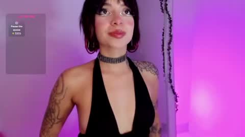 Violet online show from July 2, 11:05 am