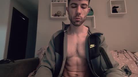 gottalovelatinas online show from February 21, 9:10 am