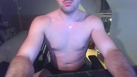 goura2000 online show from February 26, 9:14 pm