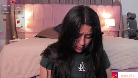 Snapshot of grace77_ chatting on January 29, 12:02 pm Grace online show from January 29, 12:02 pm