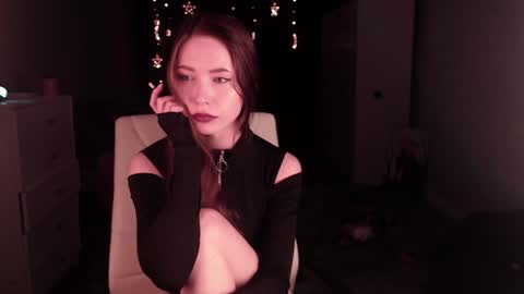 Snapshot of grace_crystal chatting on February 4, 11:06 pm Grace online show from February 4, 11:06 pm