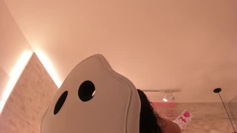 Snapshot of grace_daviss chatting on February 10, 11:25 am GRACE online show from February 10, 11:25 am