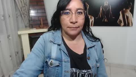 Snapshot of grace_mature_milf chatting on October 15, 10:26 am grace_mature_milf online show from October 15, 10:26 am