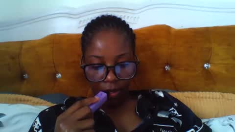 graceessy online show from November 28, 11:02 am