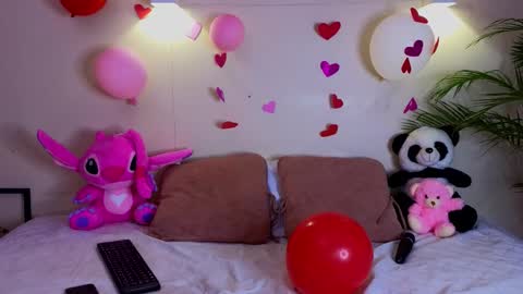 Snapshot of gracehall chatting on February 11, 12:10 pm Grace online show from February 11, 12:10 pm