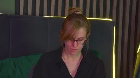 Snapshot of gracehudsons chatting on April 25, 1:41 pm Grace online show from April 25, 1:41 pm