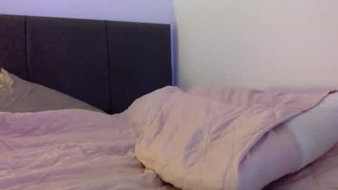 Snapshot of graceloves69 chatting on October 25, 7:49 am Grace Loves online show from October 25, 7:49 am