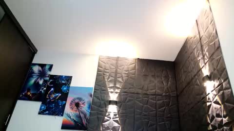 Snapshot of graceymilf999 chatting on February 20, 12:16 pm Gracey Milf online show from February 20, 12:16 pm