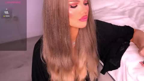 Snapshot of gracianelee chatting on October 12, 3:22 pm Grace online show from October 12, 3:22 pm