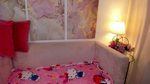 gracieave online show from November 10, 1:48 am