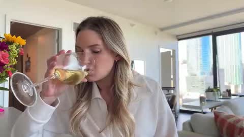 Gracie Mae online show from October 12, 6:18 pm