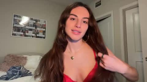 Gracie Smith online show from January 8, 4:23 am