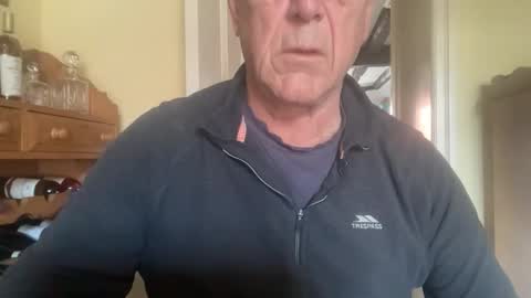 Snapshot of grandadgunner869565 chatting on March 2, 9:27 am grandadgunner869565 online show from March 2, 9:27 am