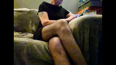 Snapshot of granddave chatting on December 23, 5:00 pm granddave online show from December 23, 5:00 pm