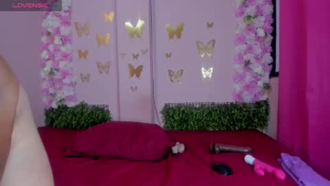 Mi Name is violeta  online show from November 5, 8:42 pm