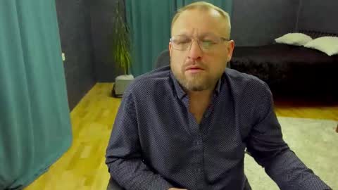 Anthony online show from February 24, 3:21 pm