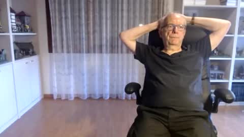 Snapshot of grandpach chatting on July 21, 6:49 am grandpach online show from July 21, 6:49 am
