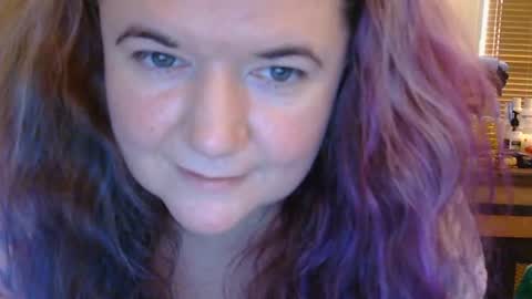 Snapshot of grateful42day chatting on December 3, 7:56 pm grateful42day online show from December 3, 7:56 pm