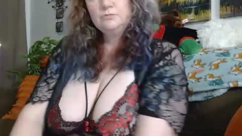 Snapshot of grateful42day chatting on January 9, 2:36 am grateful42day online show from January 9, 2:36 am