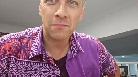 grattitude online show from February 15, 11:41 am