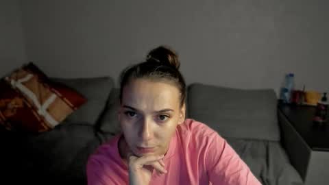 Anna online show from February 5, 5:50 pm