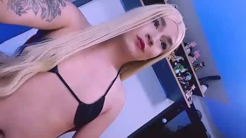 grecia_9inchs online show from November 13, 11:58 pm