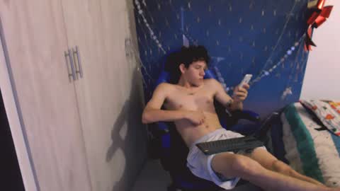 Snapshot of grecia_millercol chatting on December 7, 5:48 am grecia_millercol online show from December 7, 5:48 am