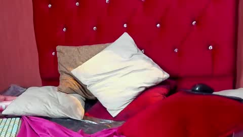 GreciaRuiz online show from December 5, 9:50 am