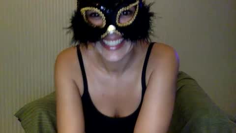 Snapshot of greek_goddess777 chatting on November 8, 2:01 am Clara online show from November 8, 2:01 am