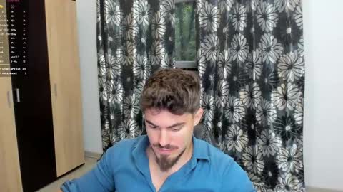 Snapshot of greekgod199 chatting on May 23, 3:01 am greekgod199 online show from May 23, 3:01 am