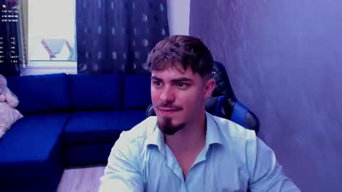 Snapshot of greekgod199 chatting on June 18, 3:07 am greekgod199 online show from June 18, 3:07 am