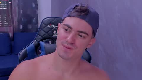Snapshot of greekgod199 chatting on July 1, 1:13 pm greekgod199 online show from July 1, 1:13 pm
