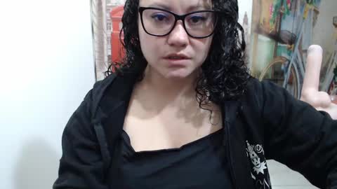 Snapshot of greeneye_nurse chatting on October 2, 3:46 am Vannesa online show from October 2, 3:46 am