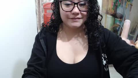 Snapshot of greeneye_nurse chatting on October 7, 3:14 am Vannesa online show from October 7, 3:14 am
