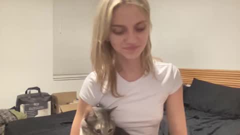 mila 3 online show from January 5, 2:17 am