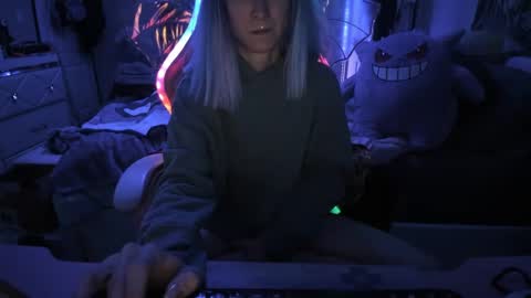 GreenEyedLovexo online show from February 3, 5:51 am