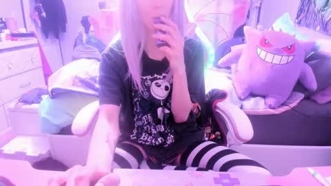 GreenEyedLovexo online show from February 14, 5:03 pm