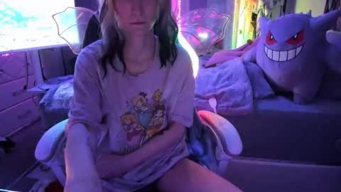 GreenEyedLovexo online show from January 7, 6:49 am