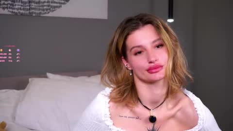 Snapshot of greengazon chatting on December 18, 12:22 pm Kelly online show from December 18, 12:22 pm