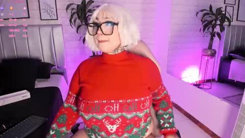   online show from December 2, 7:09 pm