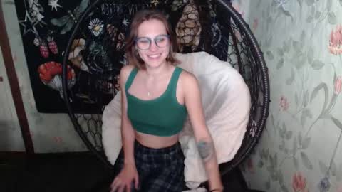 Snapshot of greenwitch9 chatting on September 14, 11:53 am Lina online show from September 14, 11:53 am
