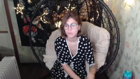 Snapshot of greenwitch9 chatting on October 17, 6:27 am Lina online show from October 17, 6:27 am