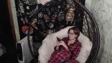 Snapshot of greenwitch9 chatting on November 9, 5:33 pm Lina online show from November 9, 5:33 pm