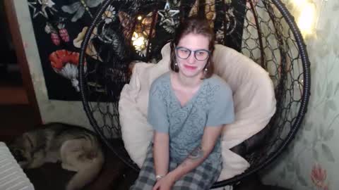 Snapshot of greenwitch9 chatting on November 15, 7:27 am Lina online show from November 15, 7:27 am